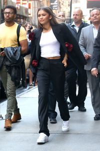 zendaya-leaving-good-morning-america-in-nyc-06-20-2017-4.jpg