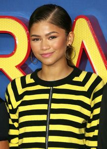 zendaya-spider-man-homecoming-movie-photocall-in-london-uk-06-15-2017-10.jpg