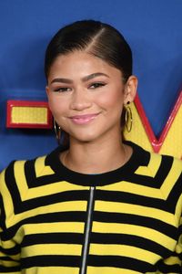 zendaya-spider-man-homecoming-movie-photocall-in-london-uk-06-15-2017-2.jpg