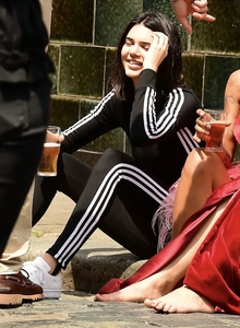 001.jpg