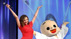 066403500_1499677888-Miranda-Kerr1.thumb.jpg.d0961d79c612e6b721c62b55dfd37c69.jpg