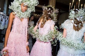 09-rodarte-backstage-spring-18.jpg
