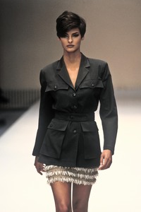 0_azzedine-alaia-ss-1989-1_html.thumb.JPEG.152b806ad1964e7523b1f267d61865c9.JPEG