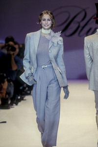 0_blumarine-fw-1993-1_html.thumb.JPEG.1c405b26a645c0931447fb1af26e09c3.JPEG