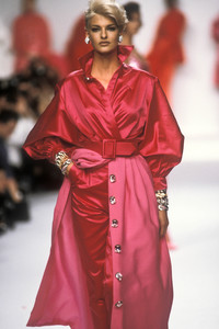 13_christian-dior-fw-1991-10_html.thumb.JPEG.003320a9e5521f725cf9a7a215ccc84d.JPEG