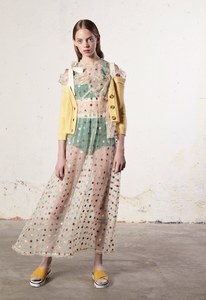 20-red-valentino-pre-spring-2018.jpg