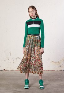 22-red-valentino-pre-spring-2018.jpg