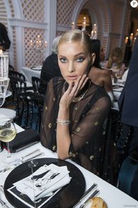 3302626-elsa-hosk-soiree-de-grisogono-love-on-950x0-1.jpg