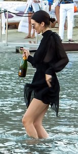 422DD54B00000578-4680168-image-m-93_1499633047954.jpg