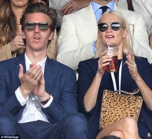 4232846F00000578-4682524-Completely_smitten_James_popped_the_question_to_his_stunning_gir-a-71_1499712054862.jpg