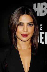 44945916_priyanka-chopra-21.jpg