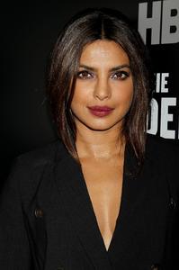 44945947_priyanka-chopra-25.jpg