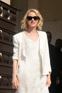 46187599_naomi-watts-02.thumb.jpg.ec572b360e66262e3361804d826c58ee.jpg