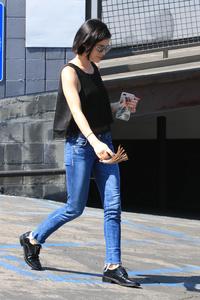 46835137_lucy-hale-30.jpg