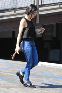 46835141_lucy-hale-31.jpg