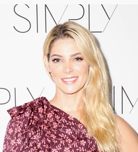 47054038_ashley-greene-simply-los-angeles-fashion-conference-14.jpg
