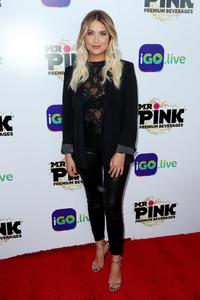 47735171_ashley-benson-05.thumb.jpg.54565cef82c7441abf5b035ed52e430d.jpg