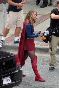 47846043_melissa-benoist-12.jpg