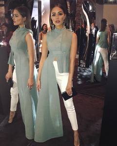 587664ad9661f_oliviaculpo(3).jpg.a4b70a0fc7ae50f2e9509b7f52feccda.jpg