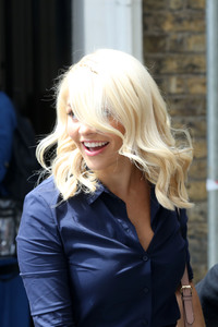 hollyw010717BZNImage15.jpg