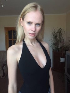 595844c881dbb_AnnaPavlovapola6.thumb.jpg.ba514cf7cde1583f2c20c8272bcb4935.jpg