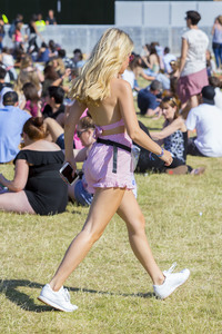       lmoss030717BZNImage1016.jpg