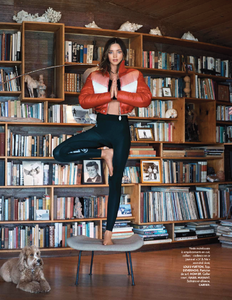 595c90f650b91_ElleFrance7July2017-7.thumb.png.157f54099626941b0c908bbf7b438f58.png