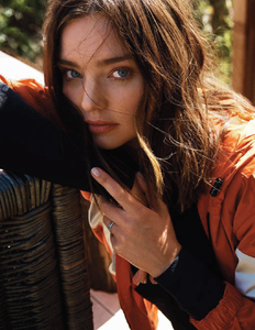 595c916b84a7b_ElleFrance7July2017-9.thumb.png.dc6651e08ad3bdbed8167a6d8a02ee7c.png