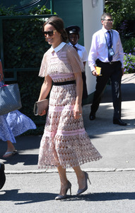      pippam050717BZNImage101.jpg