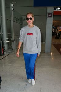 chiara-ferragni-at-charles-de-gaulle-airport-in- (2).jpg