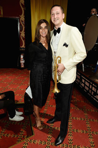 Carine+Roitfeld+Marc+Jacobs+Front+Row+Spring+MBlk_GmRYcrx.jpg