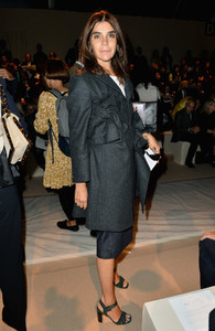 Carine+Roitfeld+MFW+Front+Row+Max+Mara+olvbW-oDEsqx.jpg