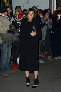 Carine+Roitfeld+Arrivals+Jean+Paul+Gaultier+eBbgAQBEmrux.jpg