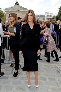 Carine+Roitfeld+Celebs+Paris+Fashion+Week+smH8fmUKiN3x.jpg