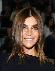Carine+Roitfeld+Alexander+Wang+Front+Row+Spring+RtJj0gYH9PUx.jpg