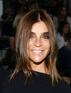 Carine+Roitfeld+Alexander+Wang+Front+Row+Spring+RtJj0gYH9PUx.jpg