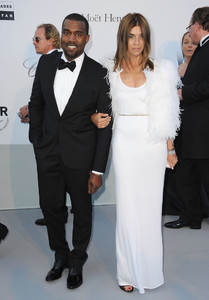 Carine+Roitfeld+amfAR+Gala+Red+Carpet+Arrivals+hkeJ4HcelR_x.jpg