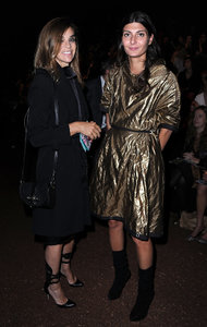 Carine+Roitfeld+Hermes+Front+Row+Paris+Fashion+veJ2Q3vRlR2x.jpg