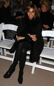 Carine+Roitfeld+Carlos+Miele+Front+Row+Fall+qjHmwVH2Doox.jpg