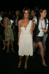 Carine+Roitfeld+Marc+Jacobs+Spring+2006+Front+lBvN2ROp8gpx.jpg