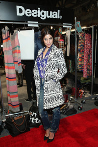 Julia+Restoin+Roitfeld+Desigual+Backstage+DsYC4C2v32Ex.jpg