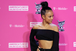 Karrueche+Tran+T+Mobile+Presents+Derby+After+XJr-P5nAdtSx.jpg