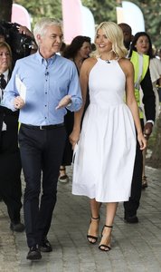      hollyw130717BZNImage103.jpg