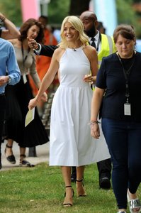      hollyw130717BZNImage132.jpg
