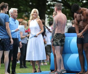      hollyw130717BZNImage142.jpg