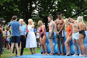      hollyw130717BZNImage144.jpg