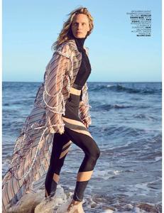 Marie Claire Italia Agosto 2017 2-page-010.jpg