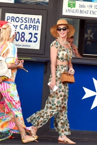    katyp170717BZNImage120.jpg