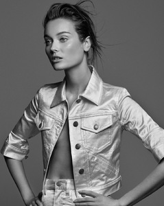596d45684beef_HarpersBazaarTurkeyJuly201712.thumb.jpg.88ceeb4b7c1de9833e767c172a8f4881.jpg