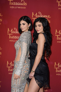 Kylie+Jenner+Unveils+New+Wax+Figure+Madame+hwwyRKclw2vx.jpg